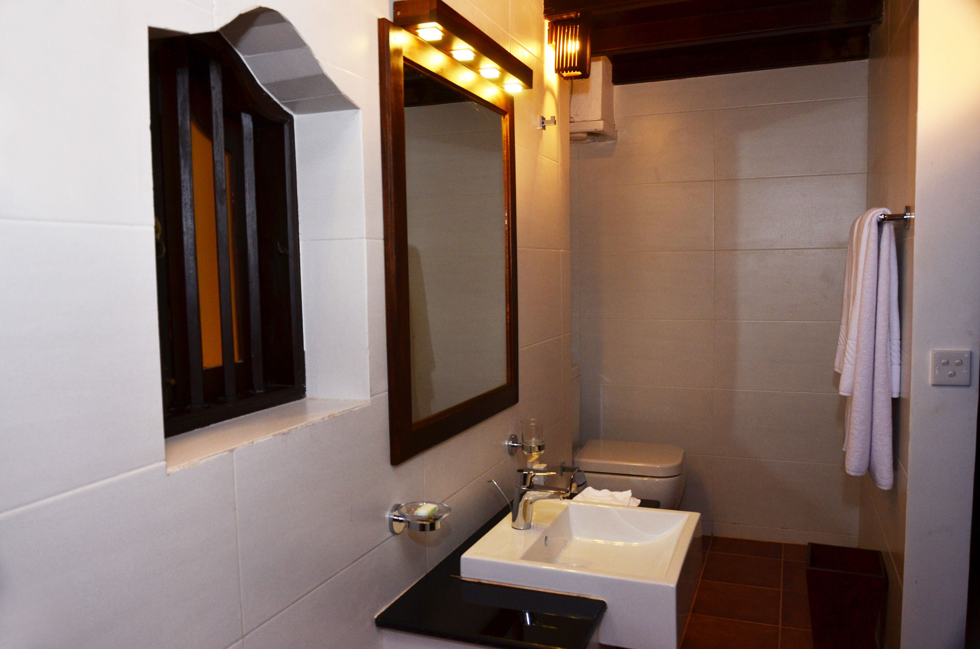 56 By Deco - Galle Fort Exterior photo
